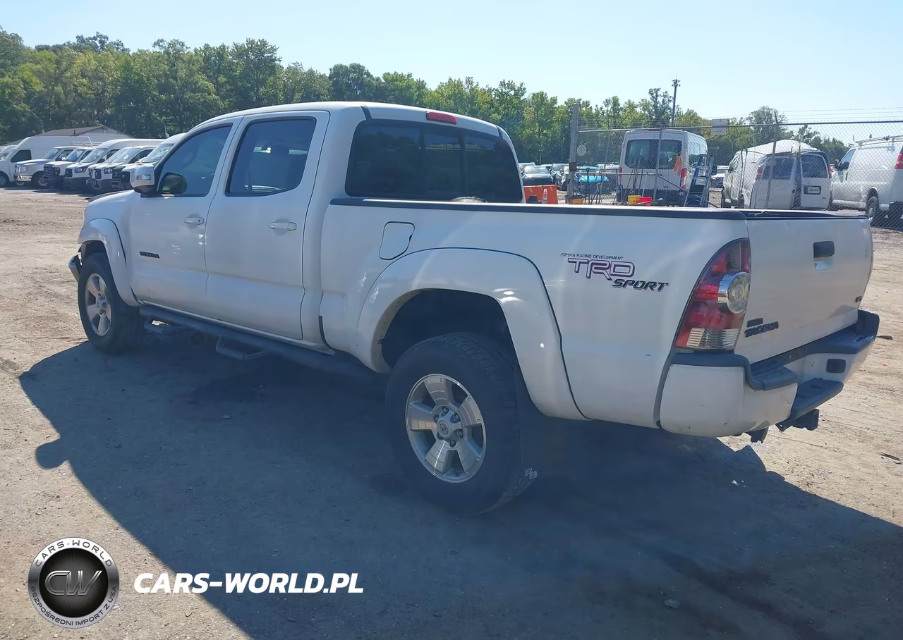 2013 Toyota Tacoma Base V6 VIN:3TMMU4FN4DM060348 - 3