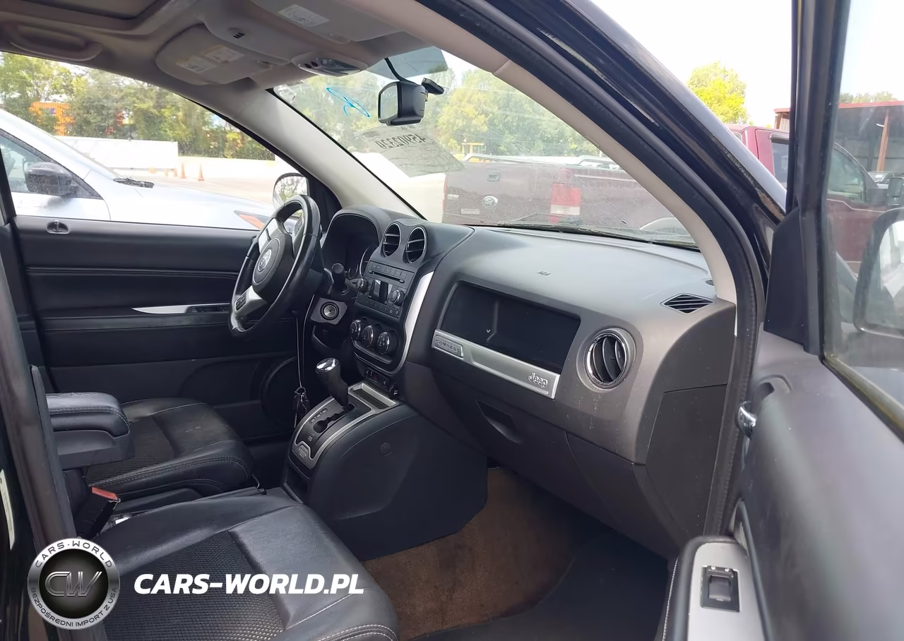 2014 Jeep Compass Latitude VIN:1C4NJDEBXED505449 - 5