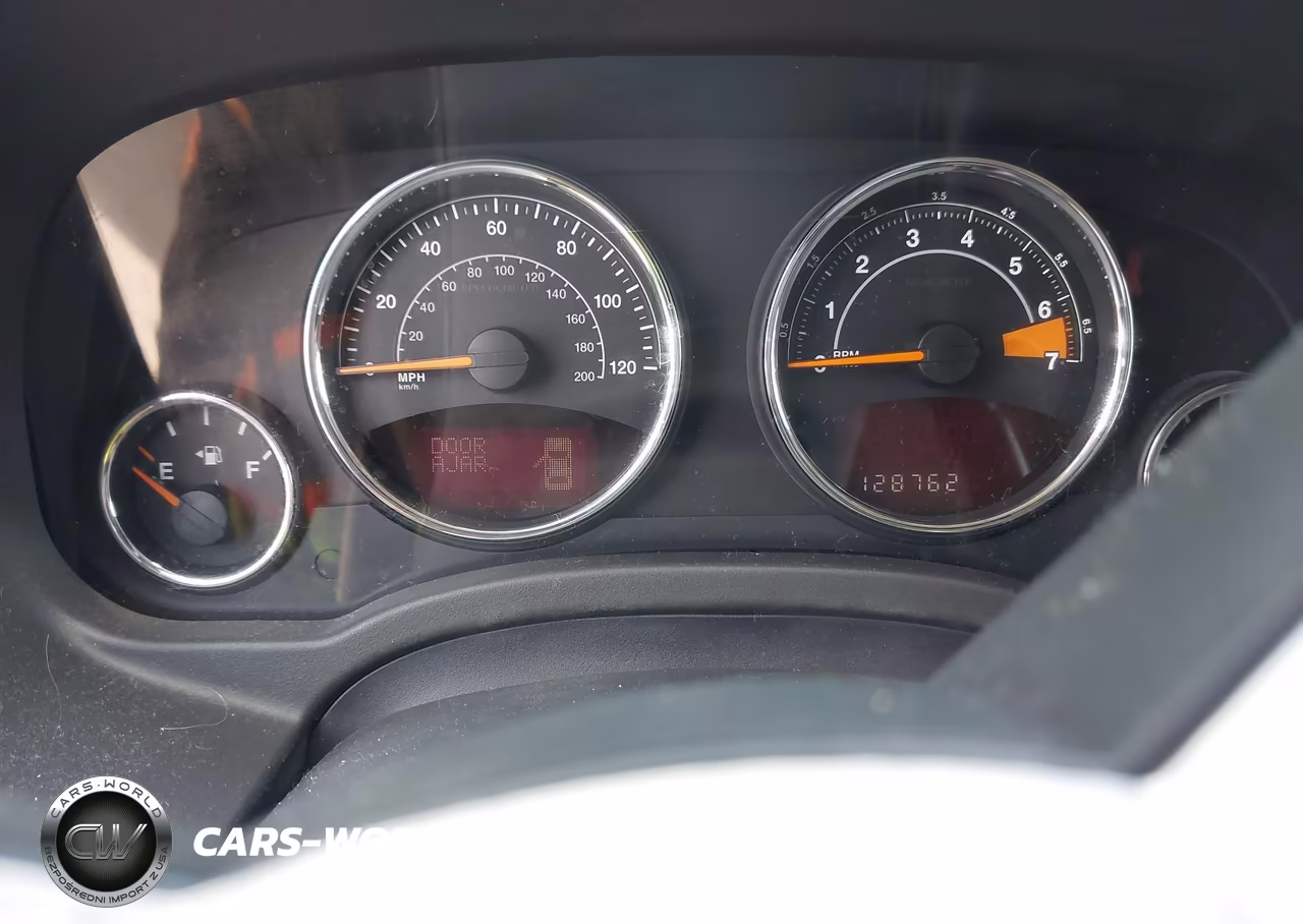 2014 Jeep Compass Latitude VIN:1C4NJDEBXED505449 - 7