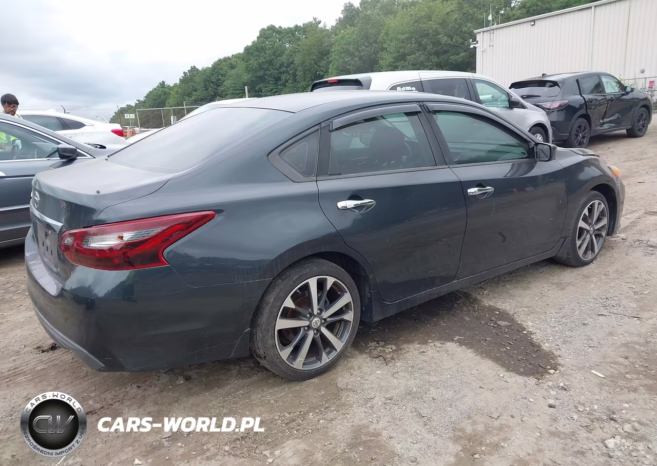 2016 Nissan Altima 2.5 S VIN:1N4AL3AP0GN374930 - 4
