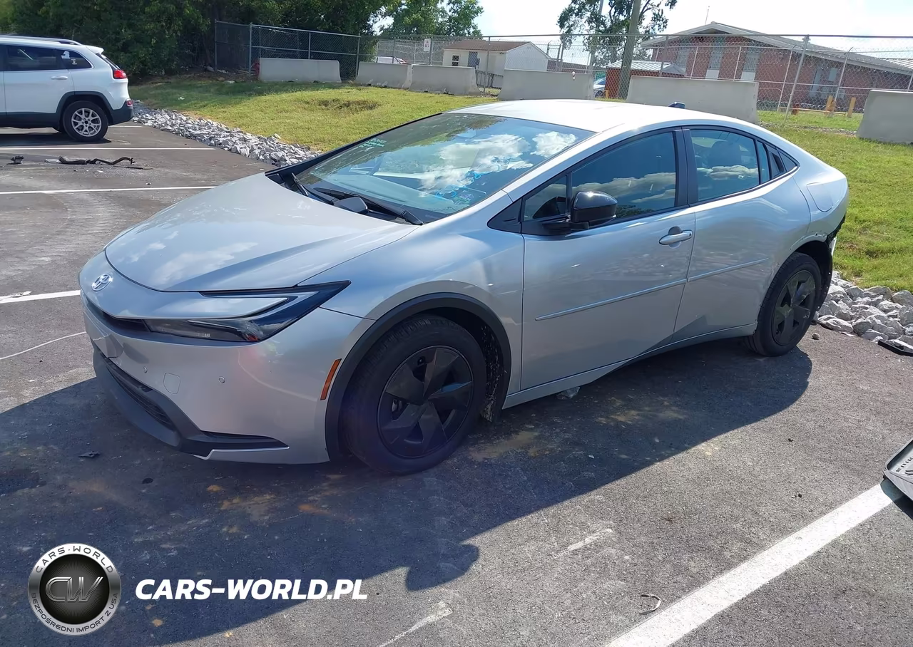 2026 Toyota Prius Le VIN:JTDACAAU7T3078412 - 2