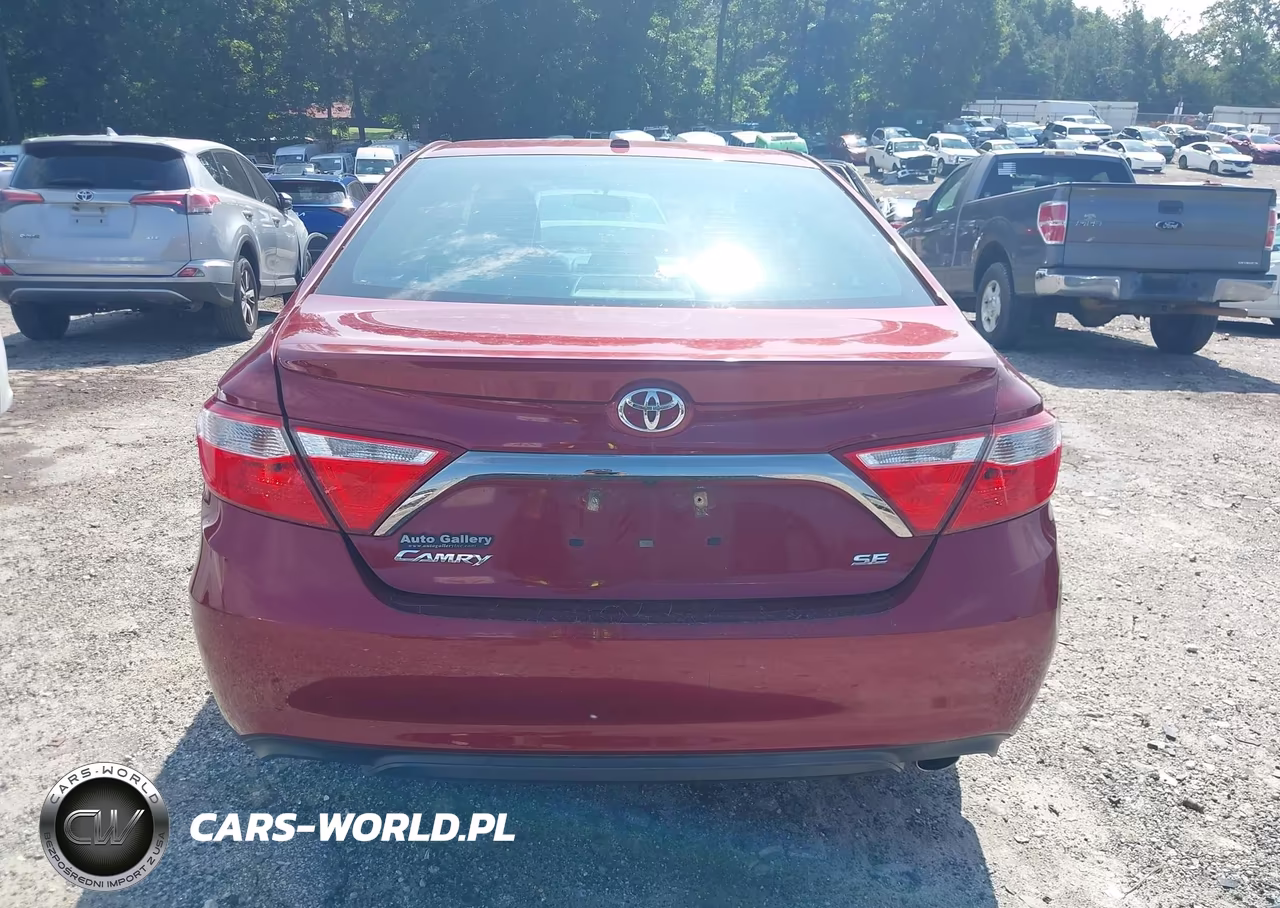 2015 Toyota Camry Se VIN:4T1BF1FK1FU893010 - 16