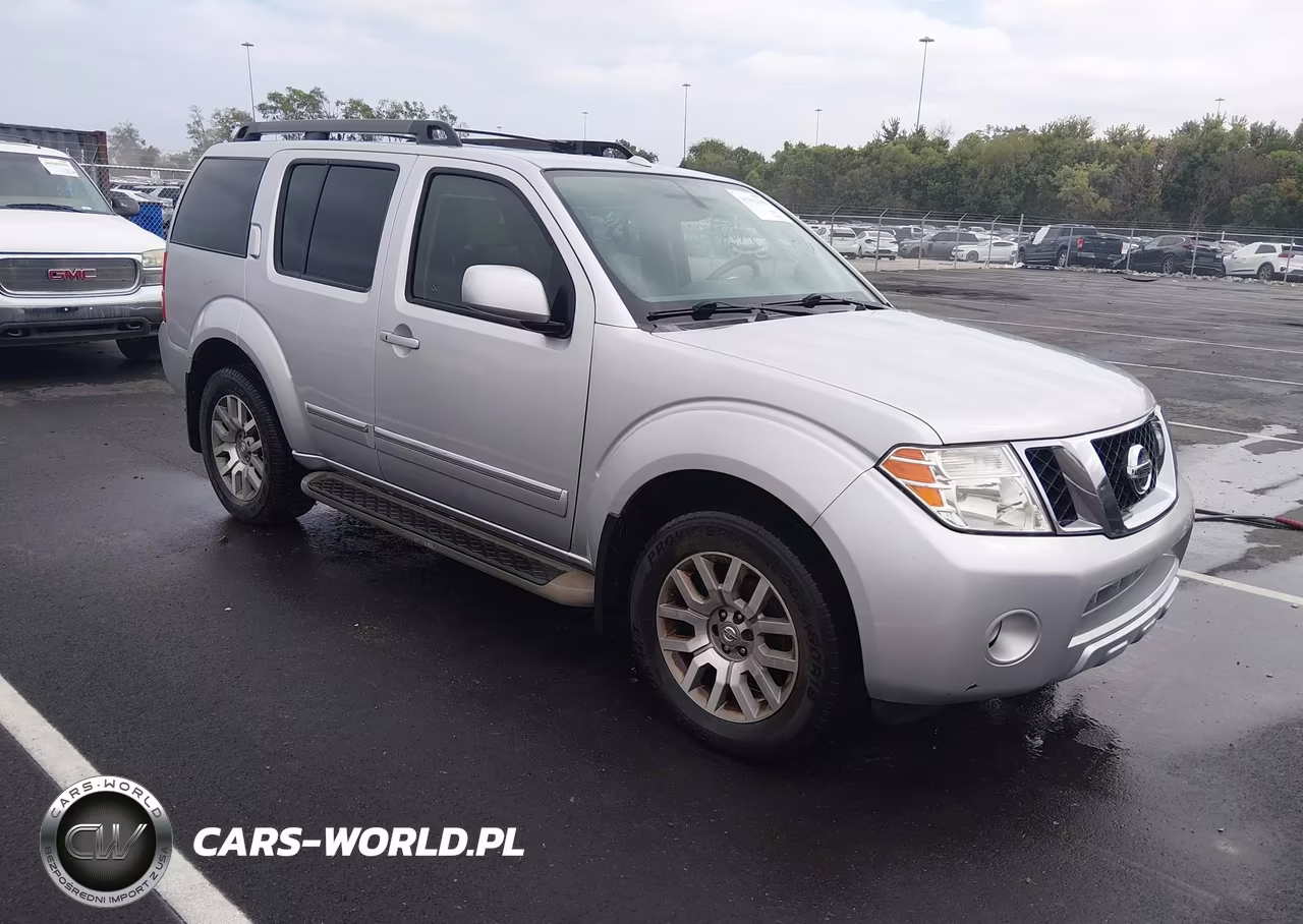 2010 Nissan Pathfinder Le