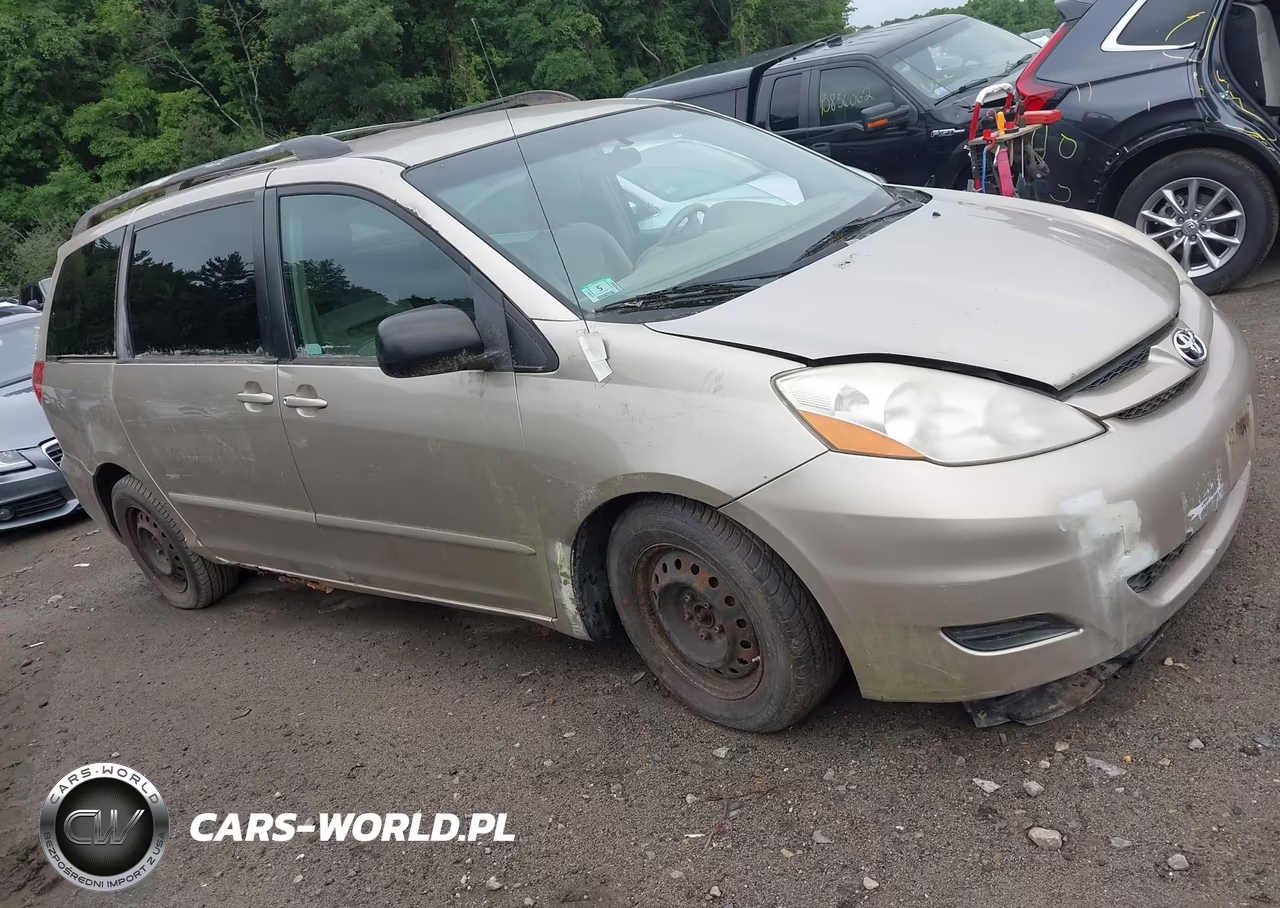 2008 Toyota Sienna Le – zdjęcie 1 z 11