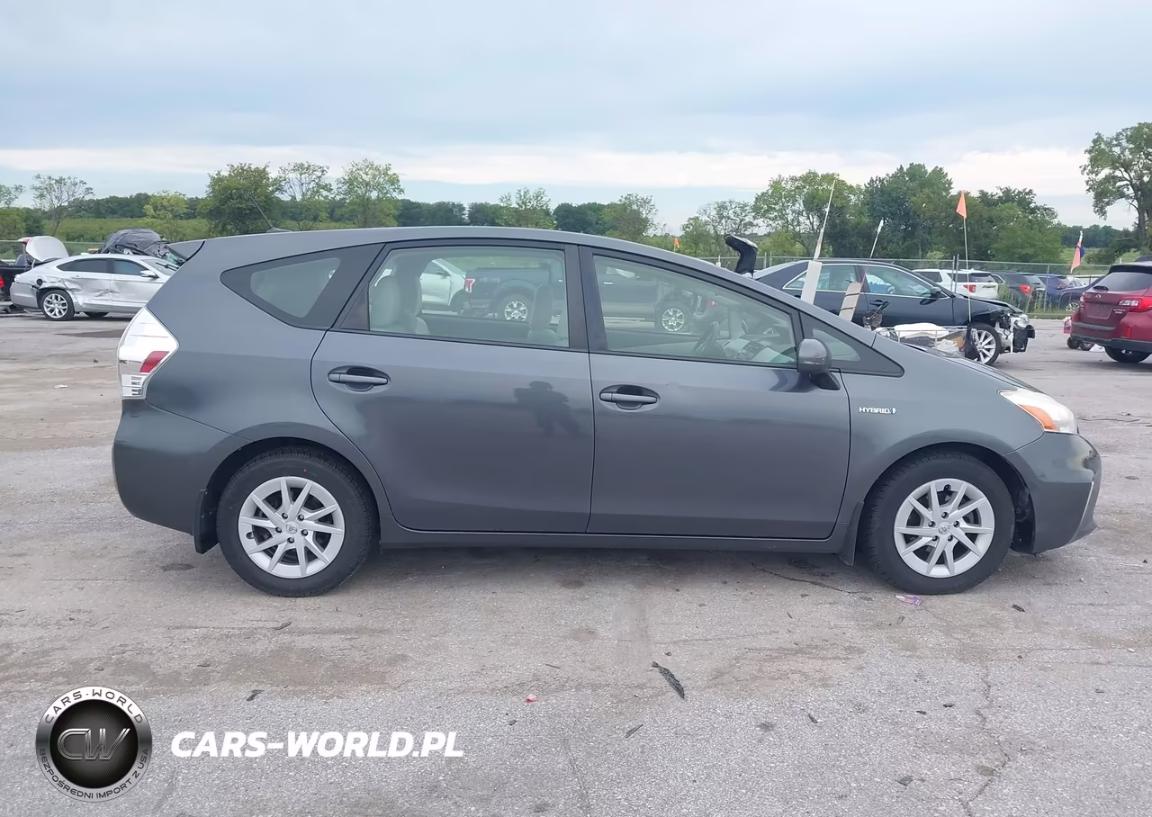 2012 Toyota Prius V Three VIN:JTDZN3EU8C3087767 - 13