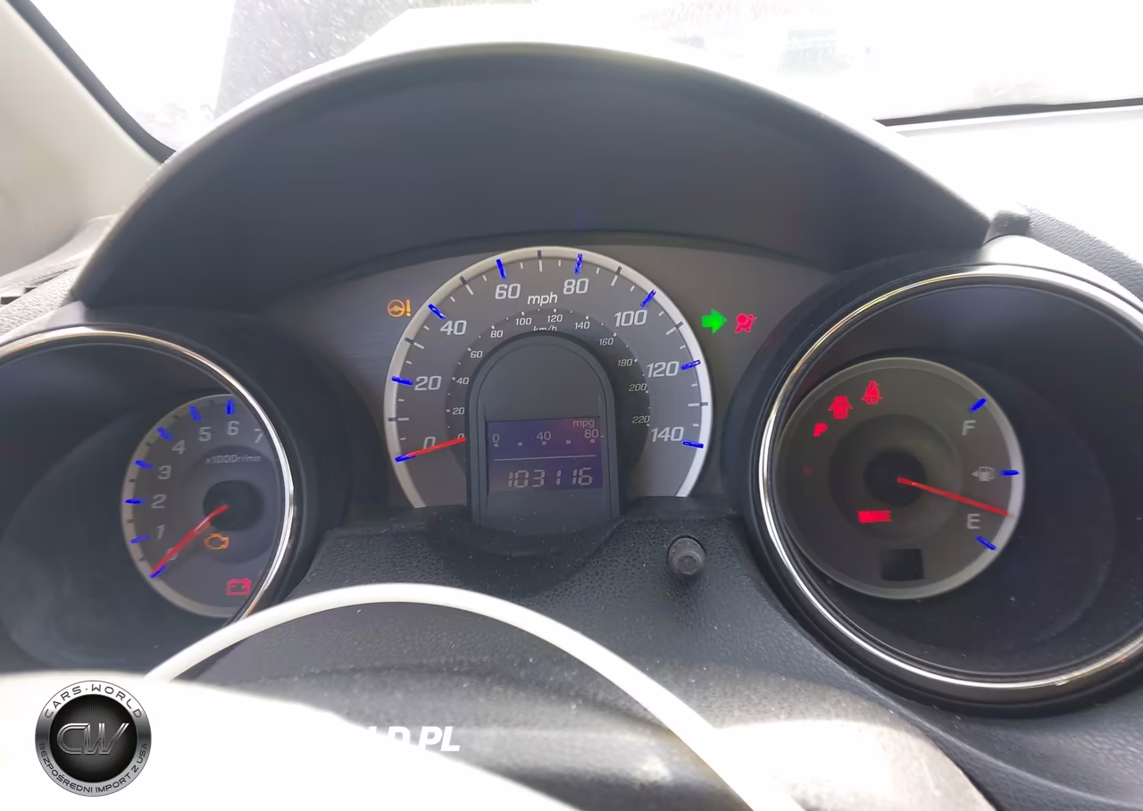 2013 Honda Fit Sport VIN:JHMGE8H57DC016536 - 7