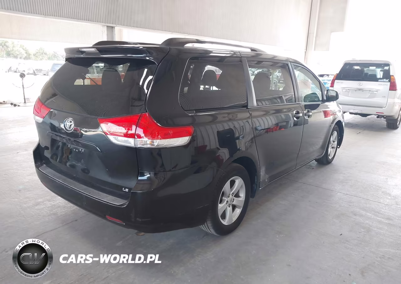 2011 Toyota Sienna Le V6 VIN:5TDKK3DCXBS166597 - 4