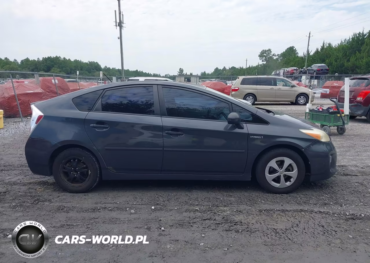 2012 Toyota Prius Four VIN:JTDKN3DU4C1537008 - 13