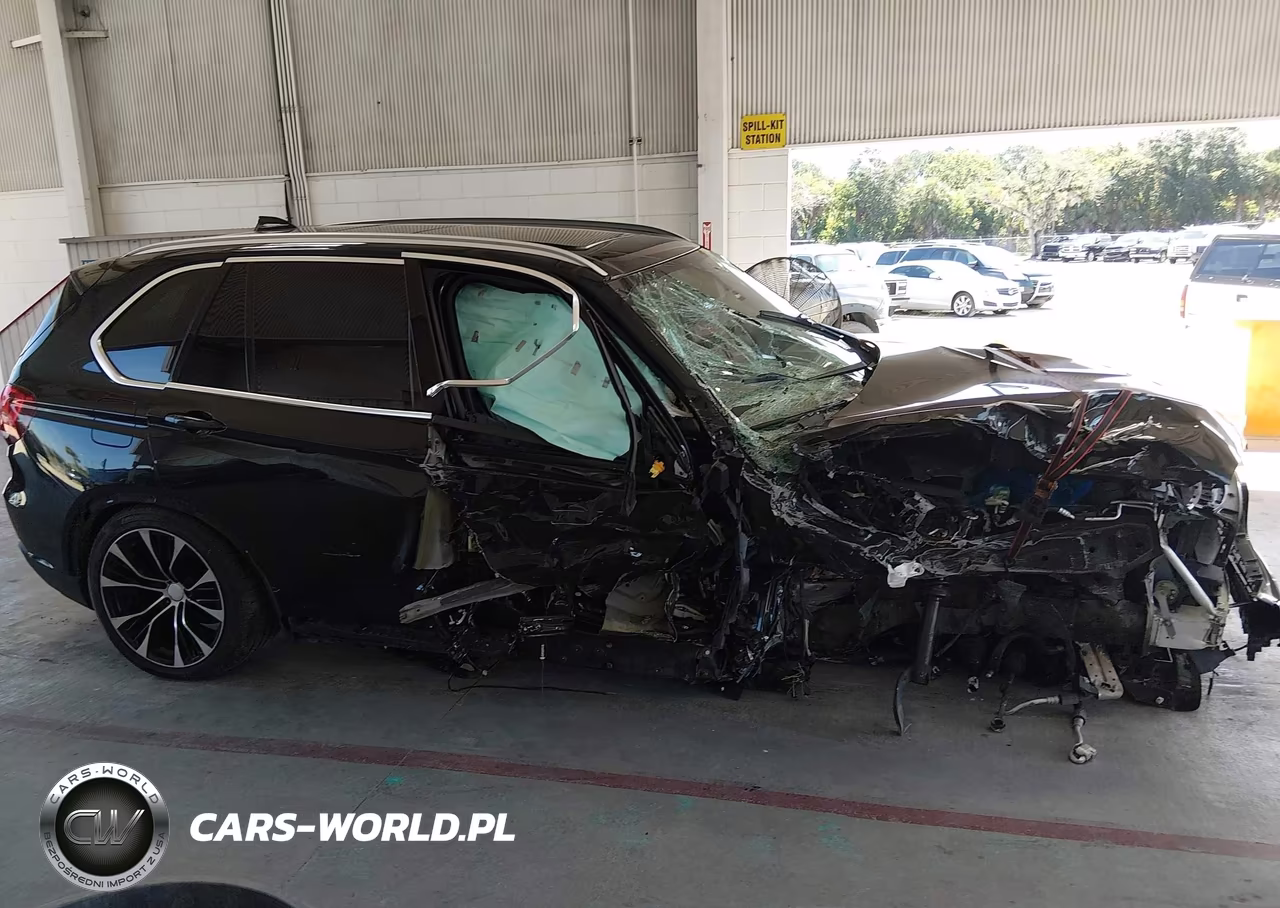 2015 BMW X5 xDrive50I VIN:5UXKR6C52F0J77598 - 13