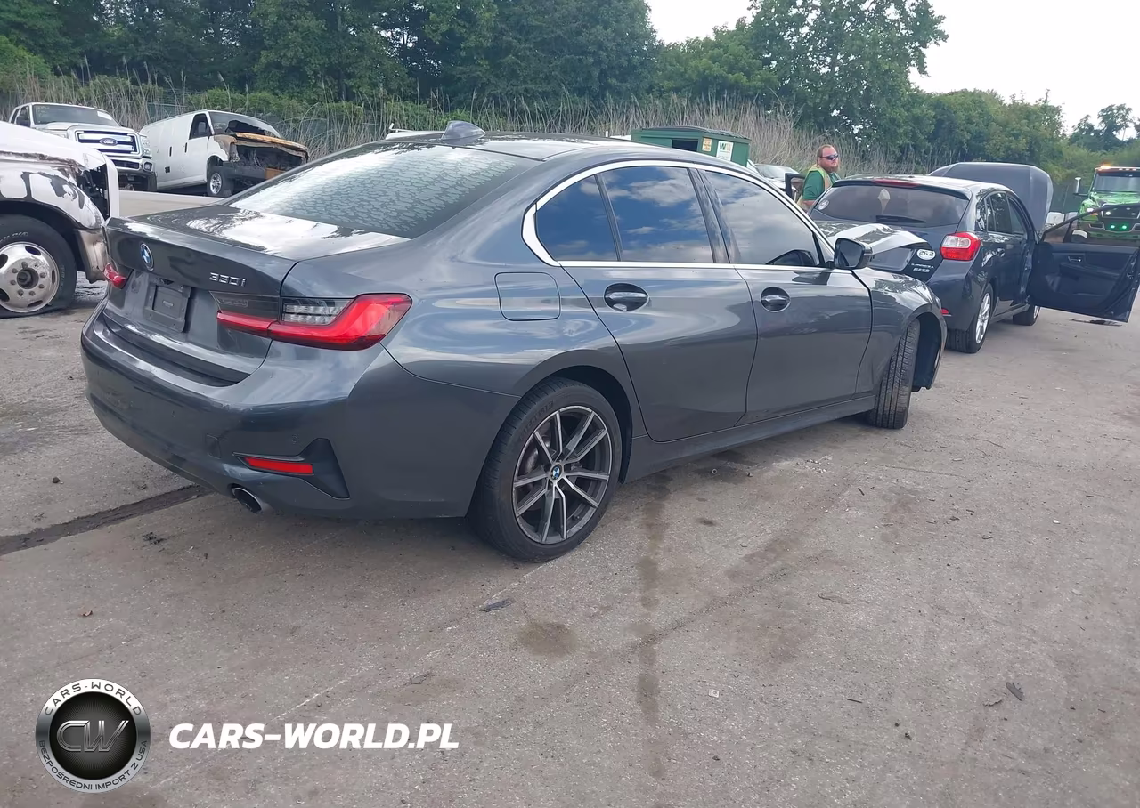 2019 BMW 330I xDrive VIN:3MW5R7J51K8B02394 - 4