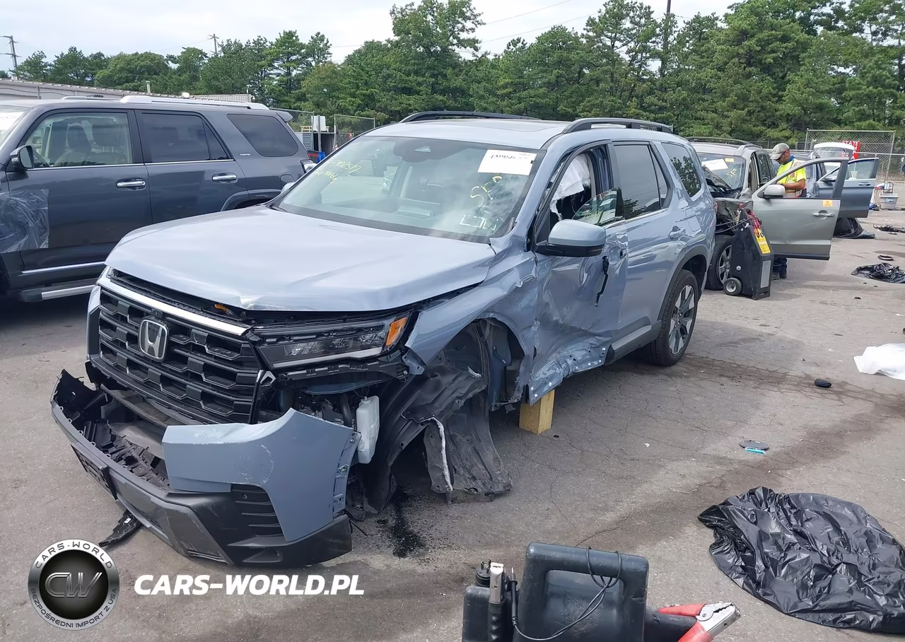 2026 Honda Pilot Touring-Touring Blackout VIN:5FNYG1H72TB007558 - 2
