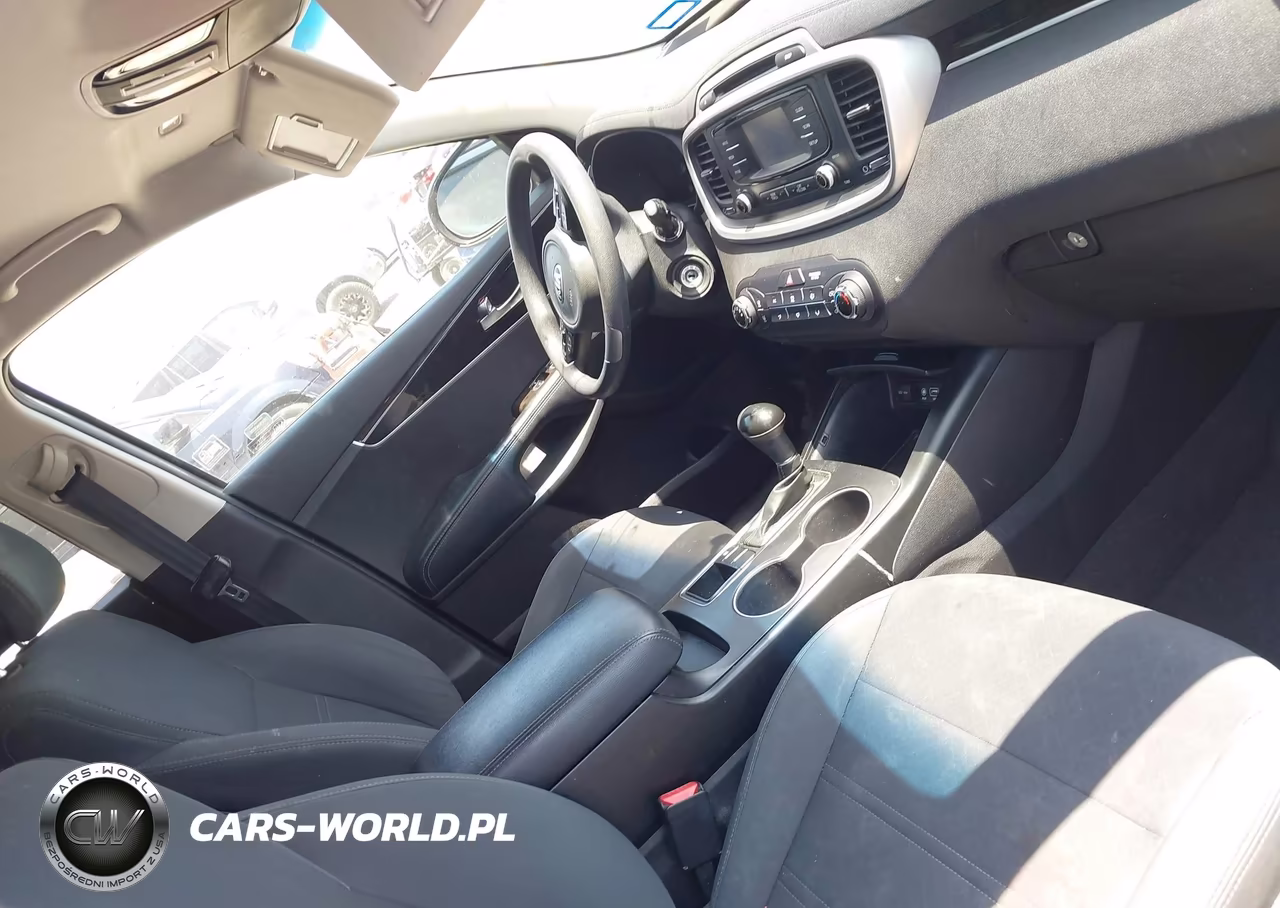 2017 Kia Sorento 3.3L Lx VIN:5XYPG4A5XHG190889 - 5