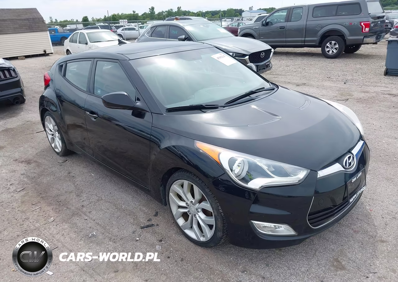 2012 Hyundai Veloster Base W-Red-Black