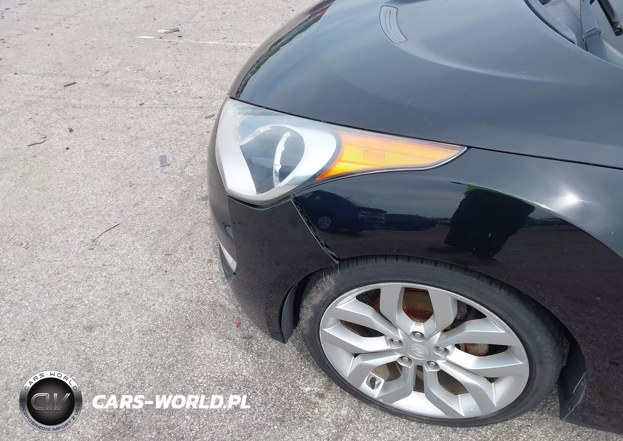 2012 Hyundai Veloster Base W-Red-Black VIN:KMHTC6AD3CU052482 - 6
