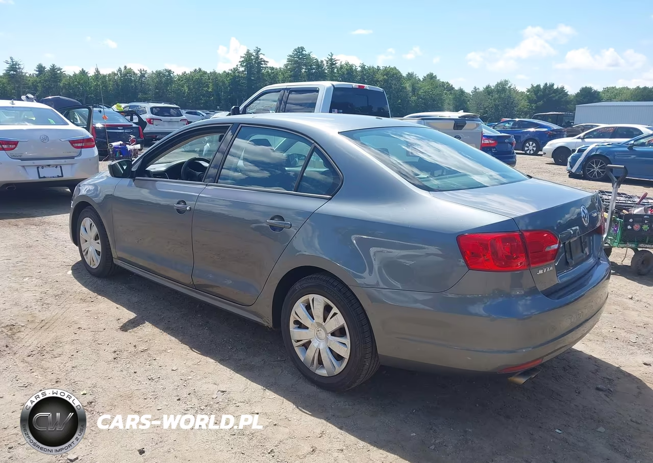 2011 Volkswagen Jetta 2.0L S VIN:3VW2K7AJ2BM118549 - 3