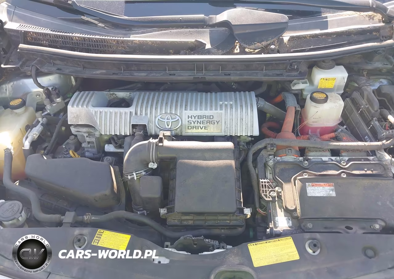 2013 Toyota Prius Two VIN:JTDKN3DU6D5584602 - 10