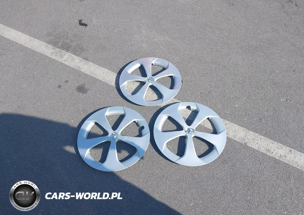 2013 Toyota Prius Two VIN:JTDKN3DU6D5584602 - 12
