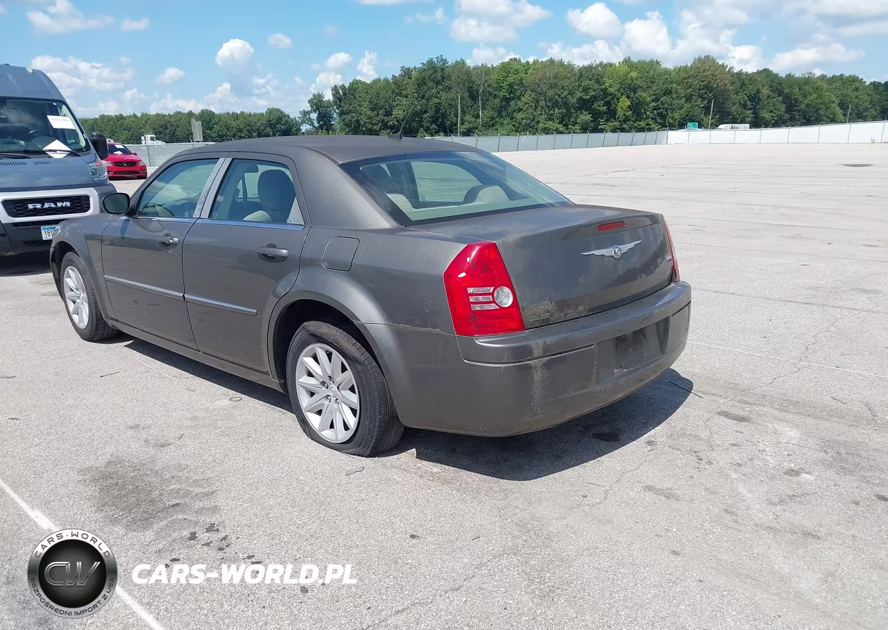 2008 Chrysler 300 Lx VIN:2C3KA43RX8H253359 - 3