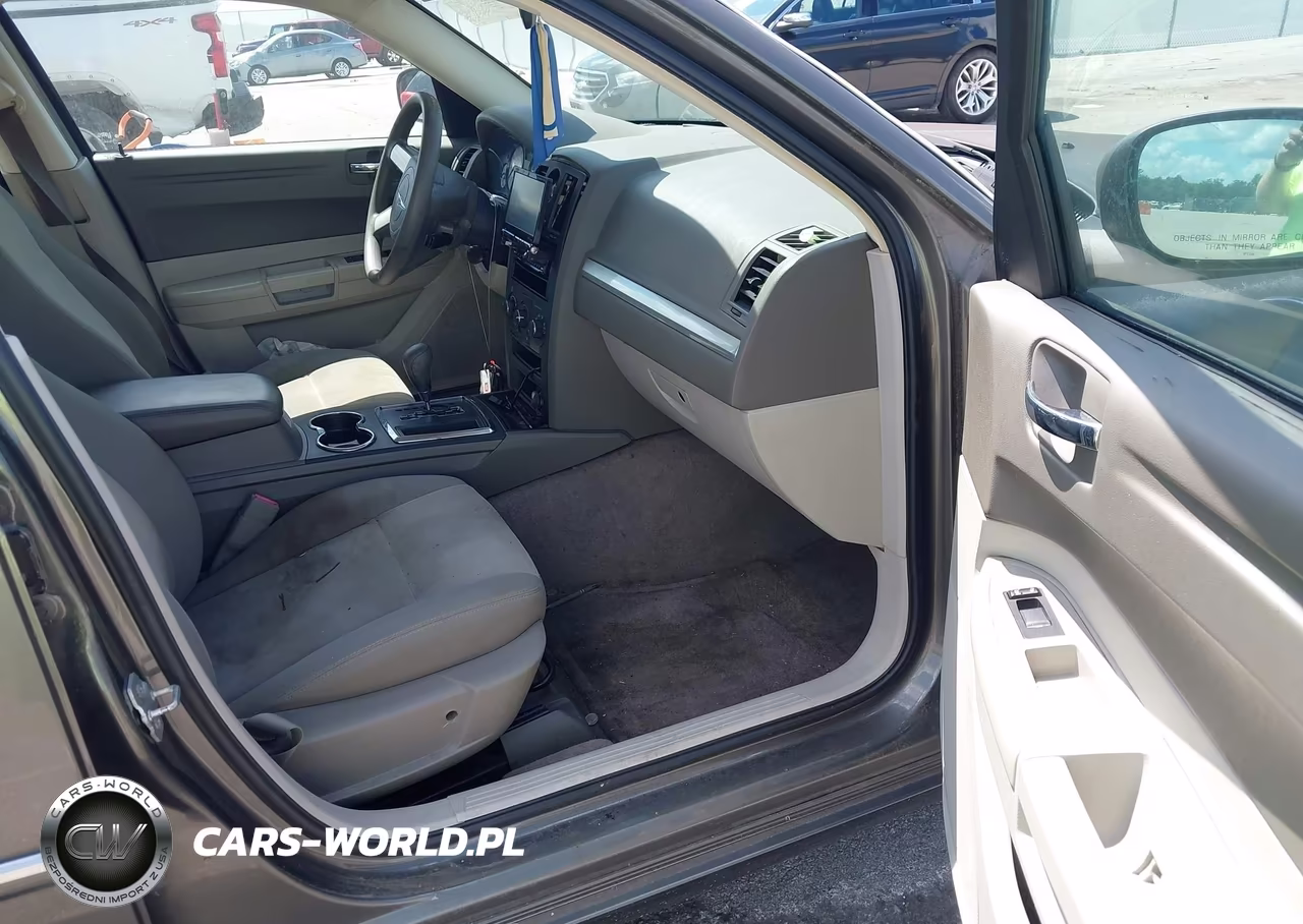 2008 Chrysler 300 Lx VIN:2C3KA43RX8H253359 - 5
