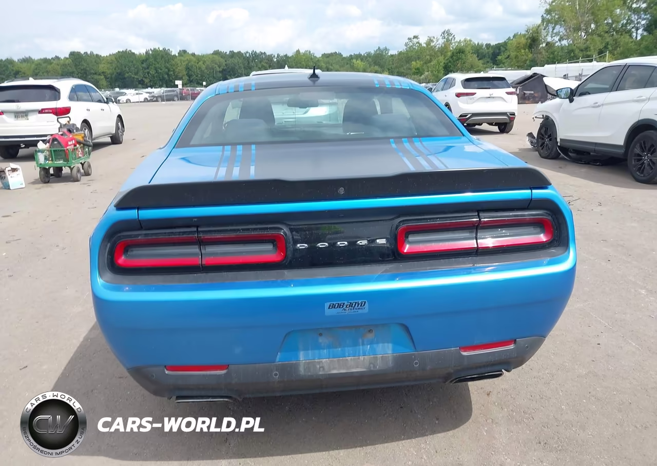 2015 Dodge Challenger R-T Shaker VIN:2C3CDZAT4FH782973 - 17