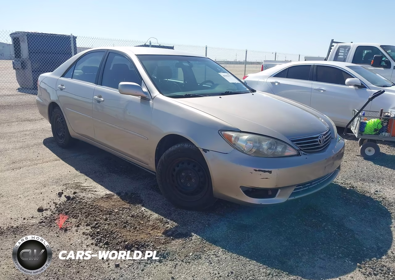 2005 Toyota Camry Le