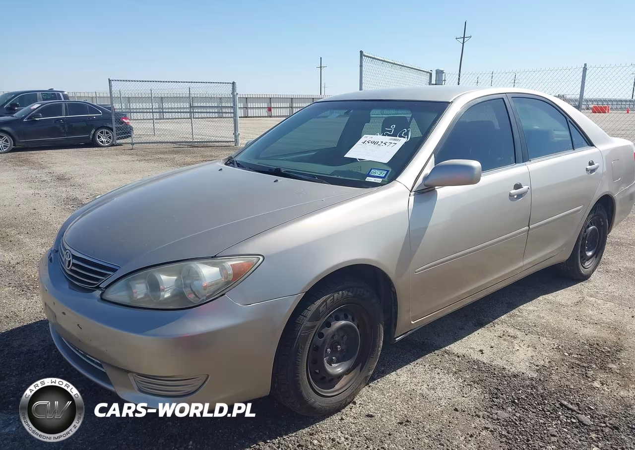 2005 Toyota Camry Le VIN:4T1BE32K85U570284 - 2