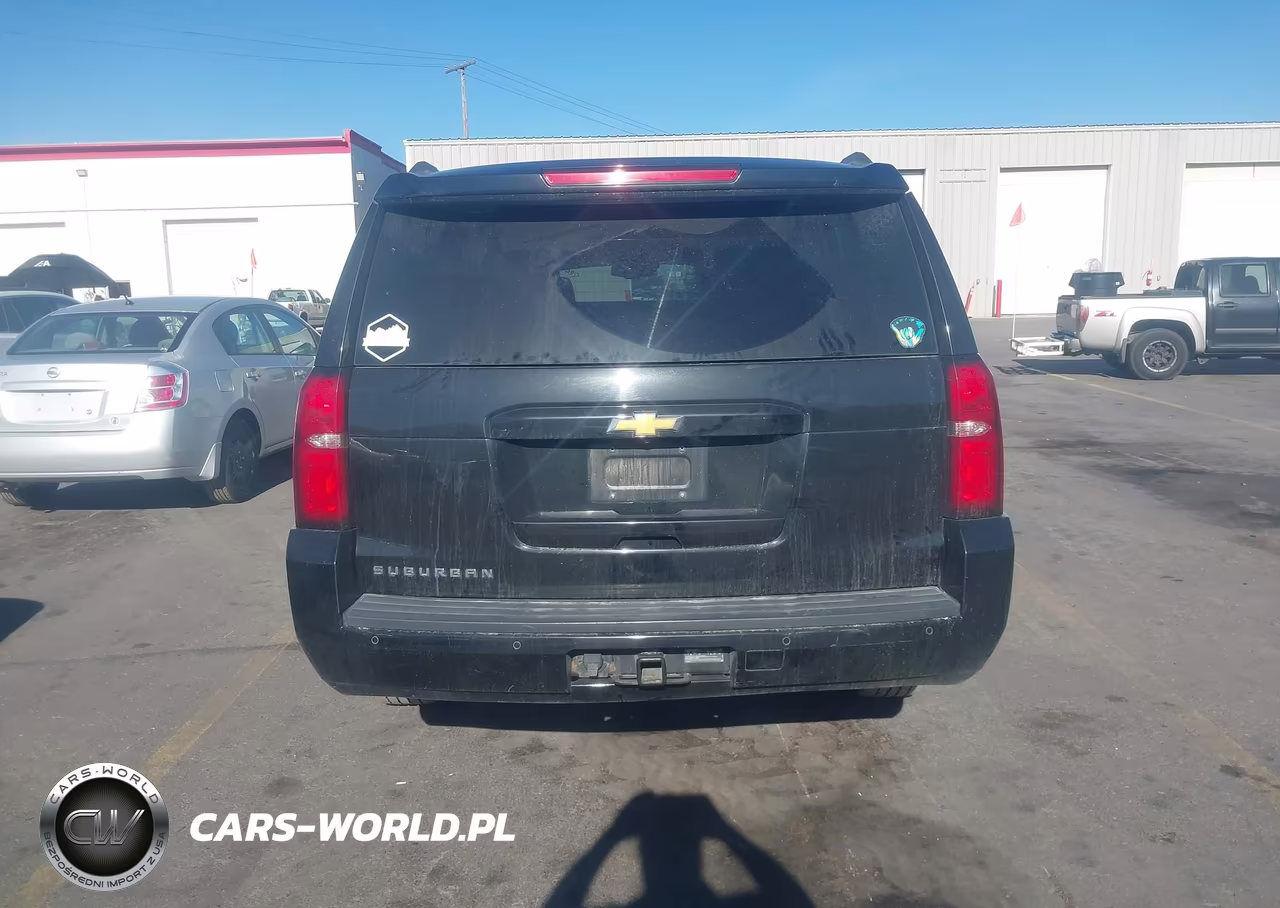 2018 Chevrolet Suburban Lt VIN:1GNSKHKC2JR242558 - 16