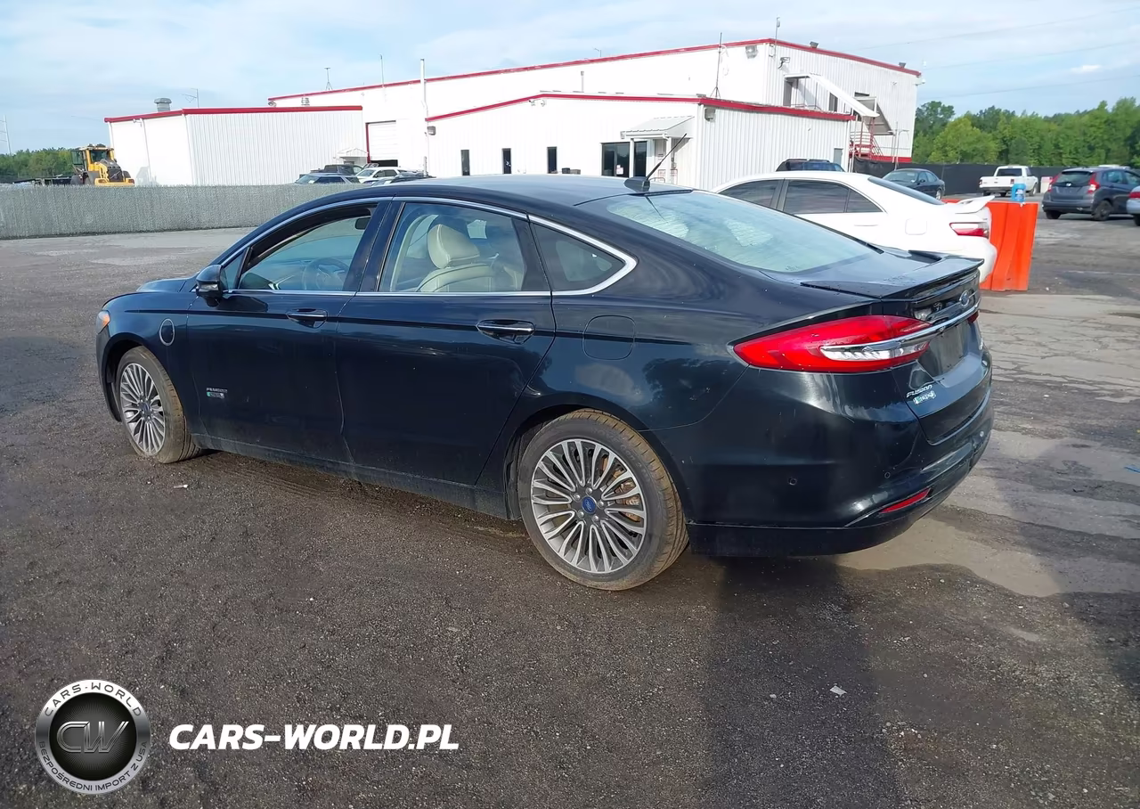 2017 Ford Fusion Energi Platinum VIN:3FA6P0SU2HR409768 - 3