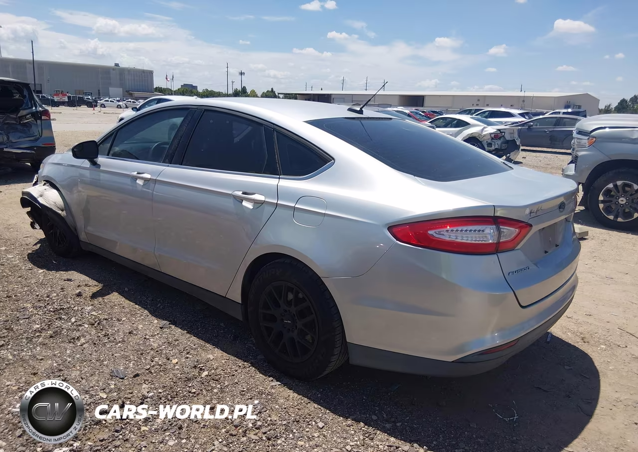 2013 Ford Fusion S VIN:3FA6P0G74DR272846 - 3