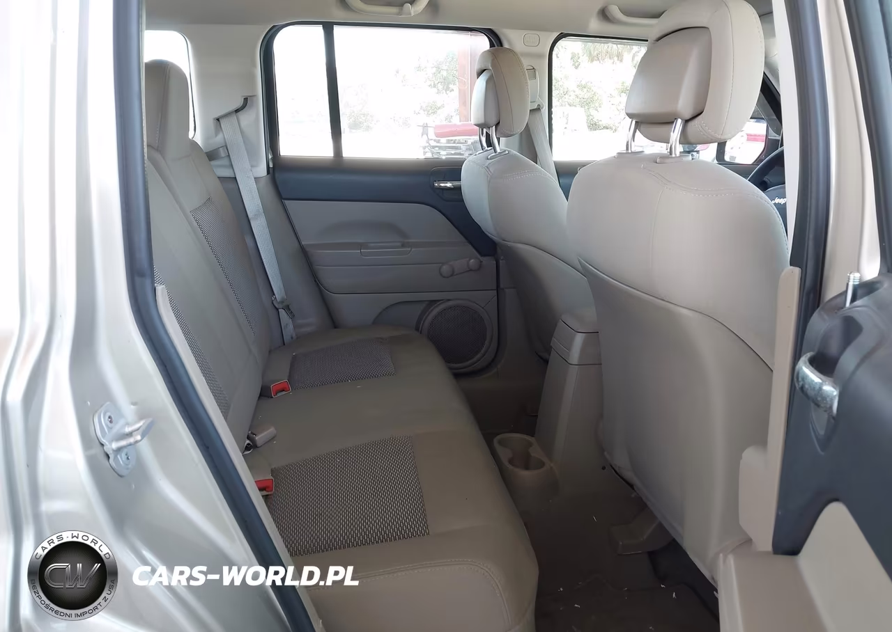 2010 Jeep Patriot Sport VIN:1J4NT2GB0AD582847 - 8