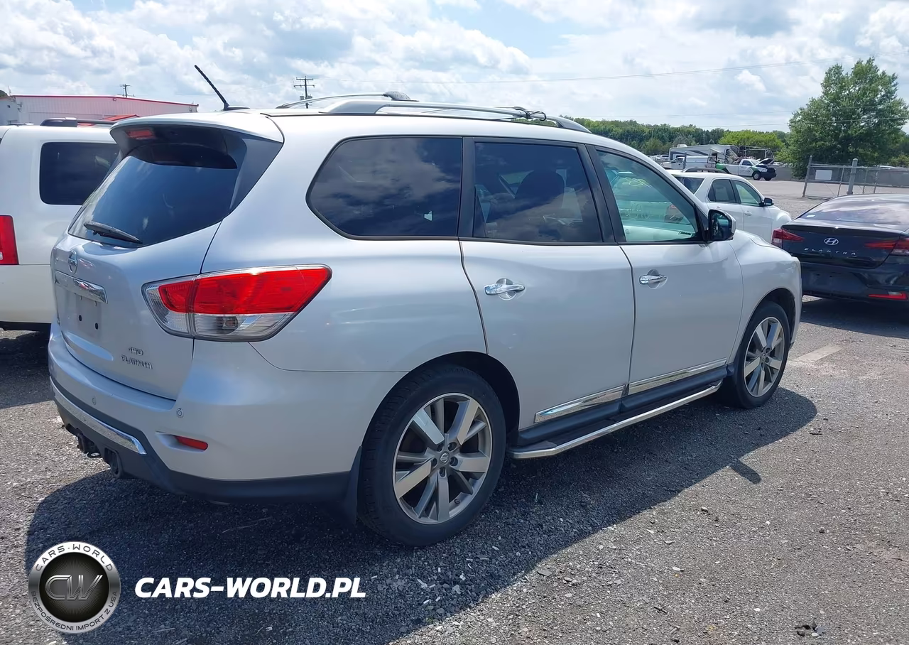 2014 Nissan Pathfinder Platinum VIN:5N1AR2MM3EC607823 - 4
