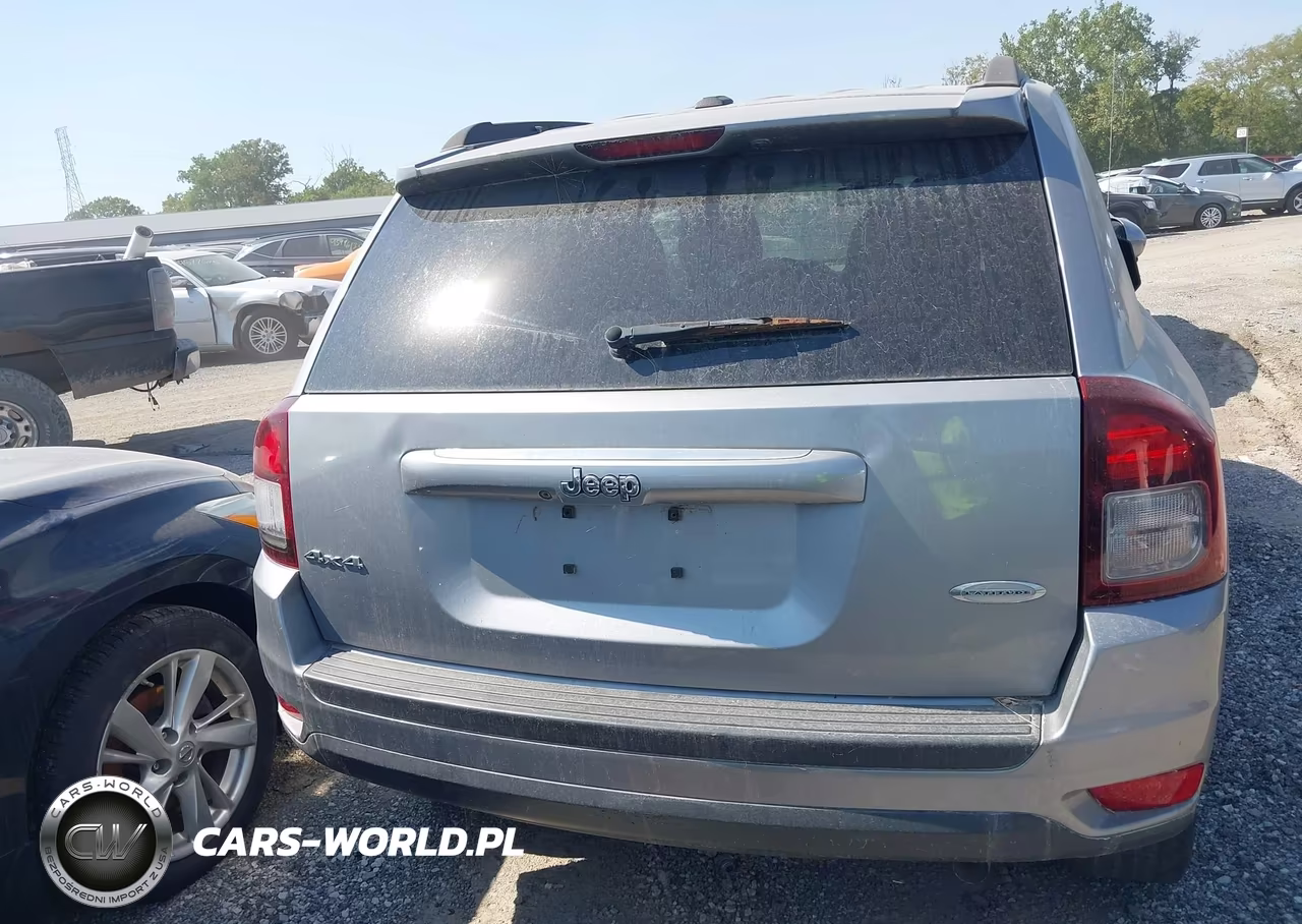 2014 Jeep Compass Latitude VIN:1C4NJDEB3ED765627 - 16