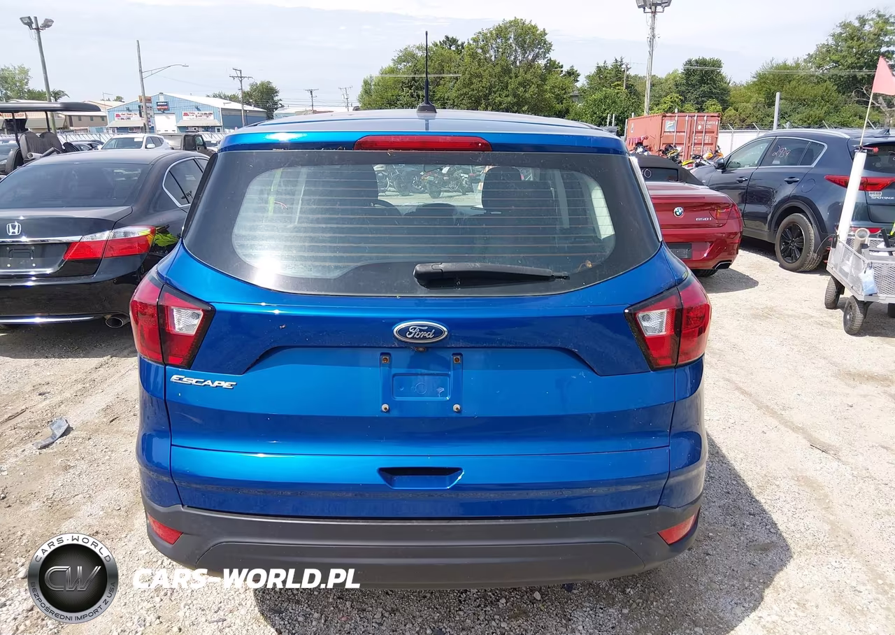 2019 Ford Escape S VIN:1FMCU0F76KUA30827 - 17