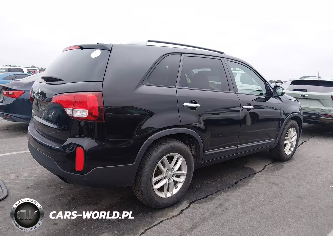 2014 Kia Sorento Lx VIN:5XYKT4A64EG536784 - 4