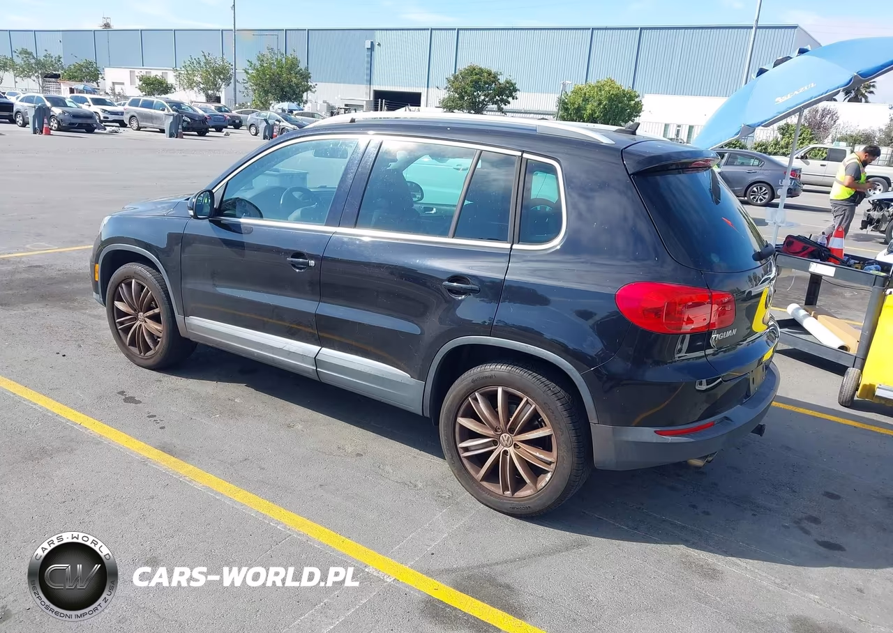 2012 Volkswagen Tiguan Se VIN:WVGBV7AX4CW559546 - 3