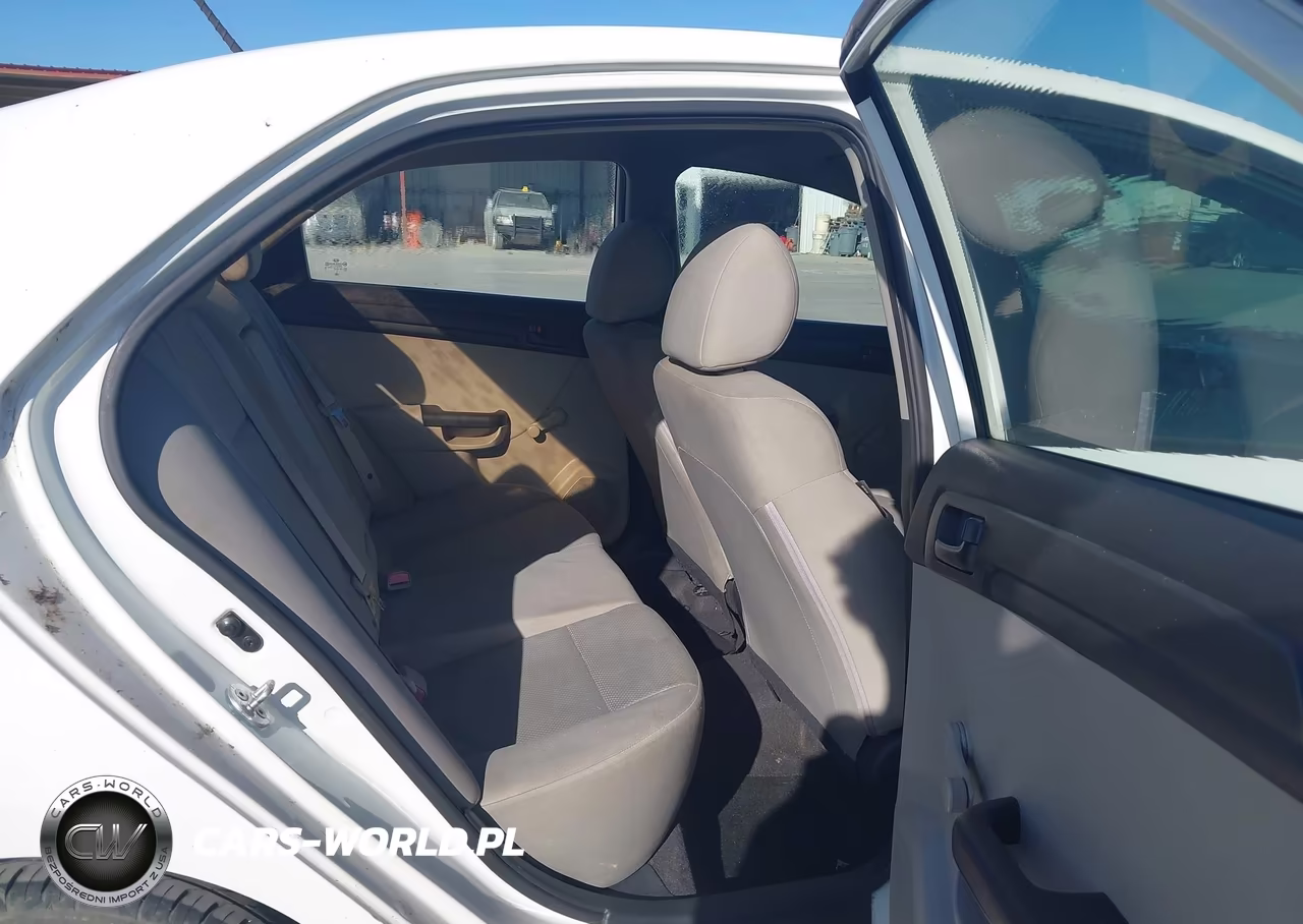 2011 Kia Forte Lx VIN:KNAFT4A23B5885855 - 8