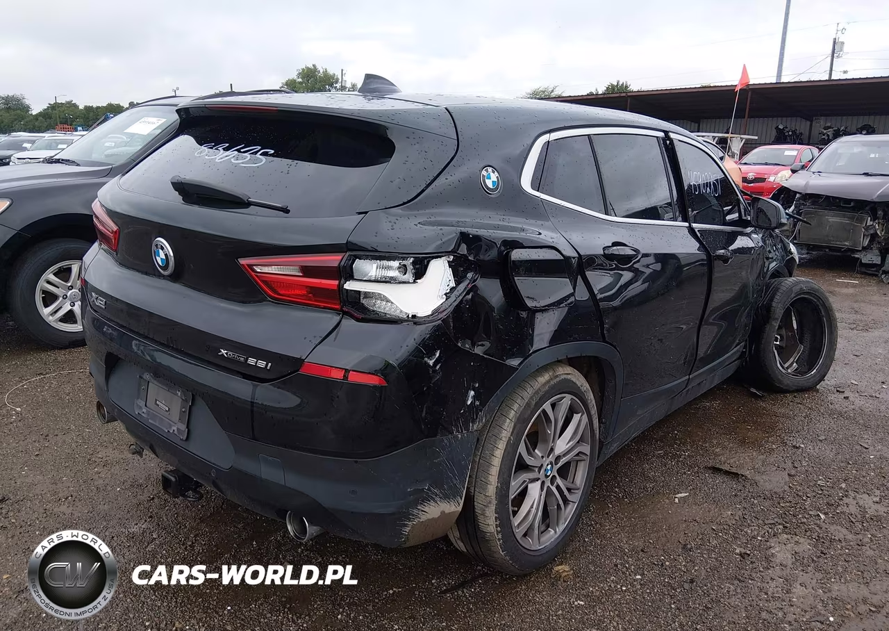 2019 BMW X2 xDrive28I VIN:WBXYJ5C57KEF83635 - 4