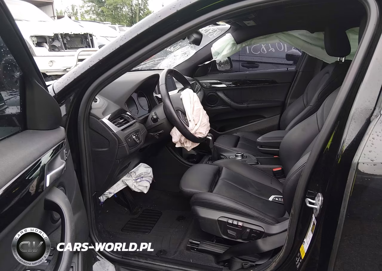 2019 BMW X2 xDrive28I VIN:WBXYJ5C57KEF83635 - 5