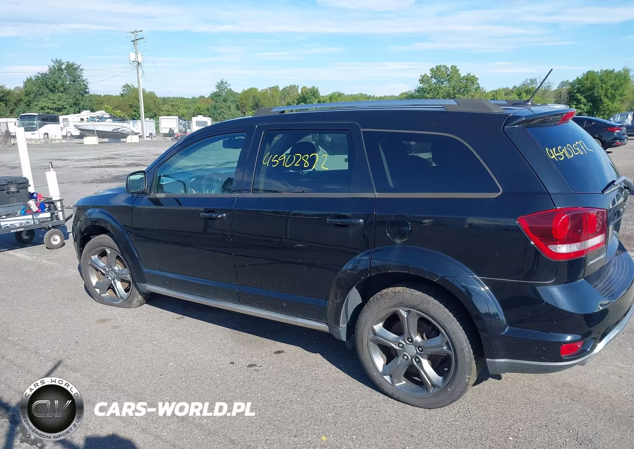 2017 Dodge Journey Crossroad Plus VIN:3C4PDCGG2HT594595 - 14