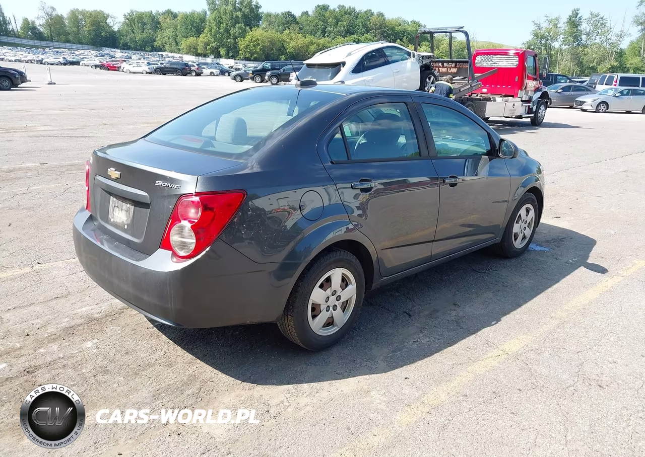 2016 Chevrolet Sonic Ls Auto VIN:1G1JA5SH2G4118659 - 4