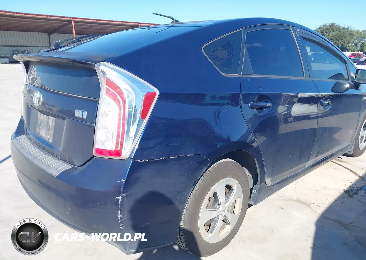 2012 Toyota Prius Two VIN:JTDKN3DU9C0336520 - 17