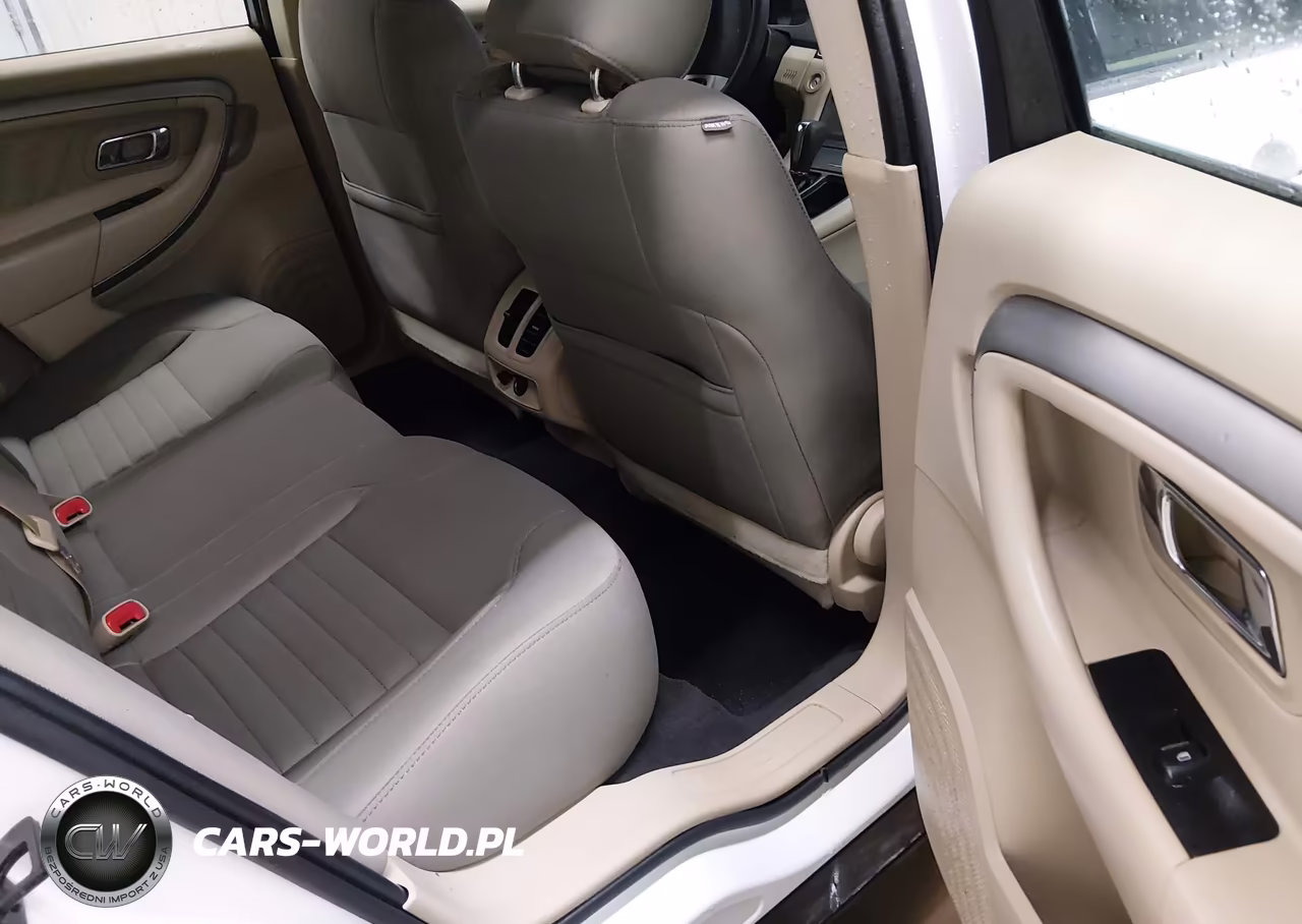 2019 Ford Taurus Se VIN:1FAHP2D81KG100621 - 8