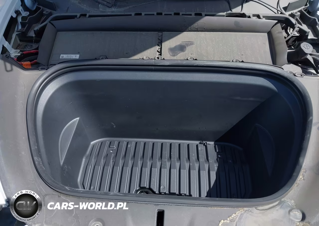 2024 Tesla Model Y Long Range Single Motor Rear-Wheel Drive-Rwd VIN:7SAYGDED8RF126531 - 10