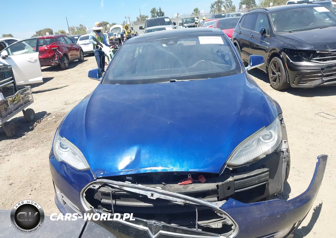 2015 Tesla Model S 60-70-85 VIN:5YJSA1S14FF097926 - 11