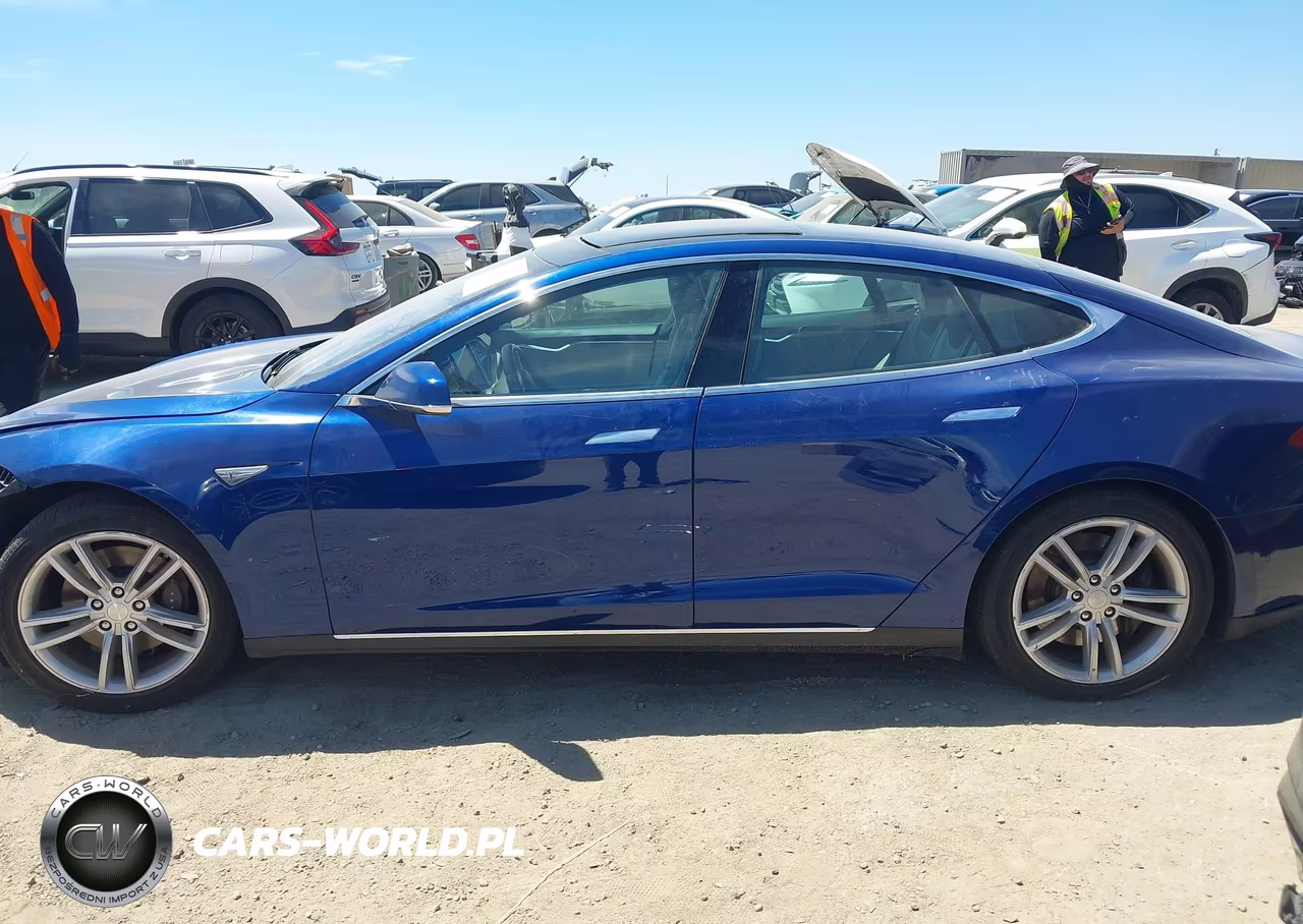 2015 Tesla Model S 60-70-85 VIN:5YJSA1S14FF097926 - 13