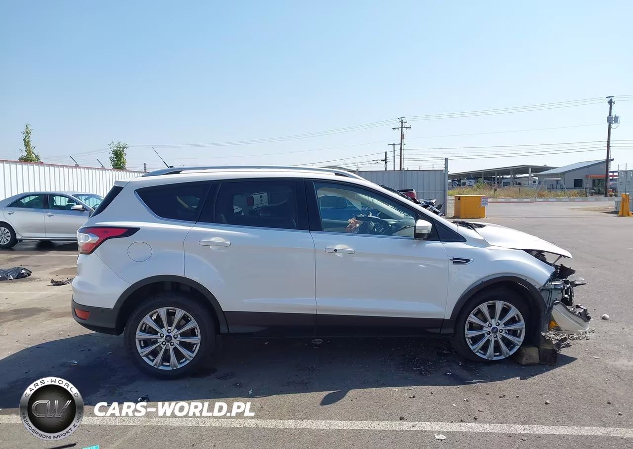 2018 Ford Escape Titanium VIN:1FMCU9J95JUC89806 - 14
