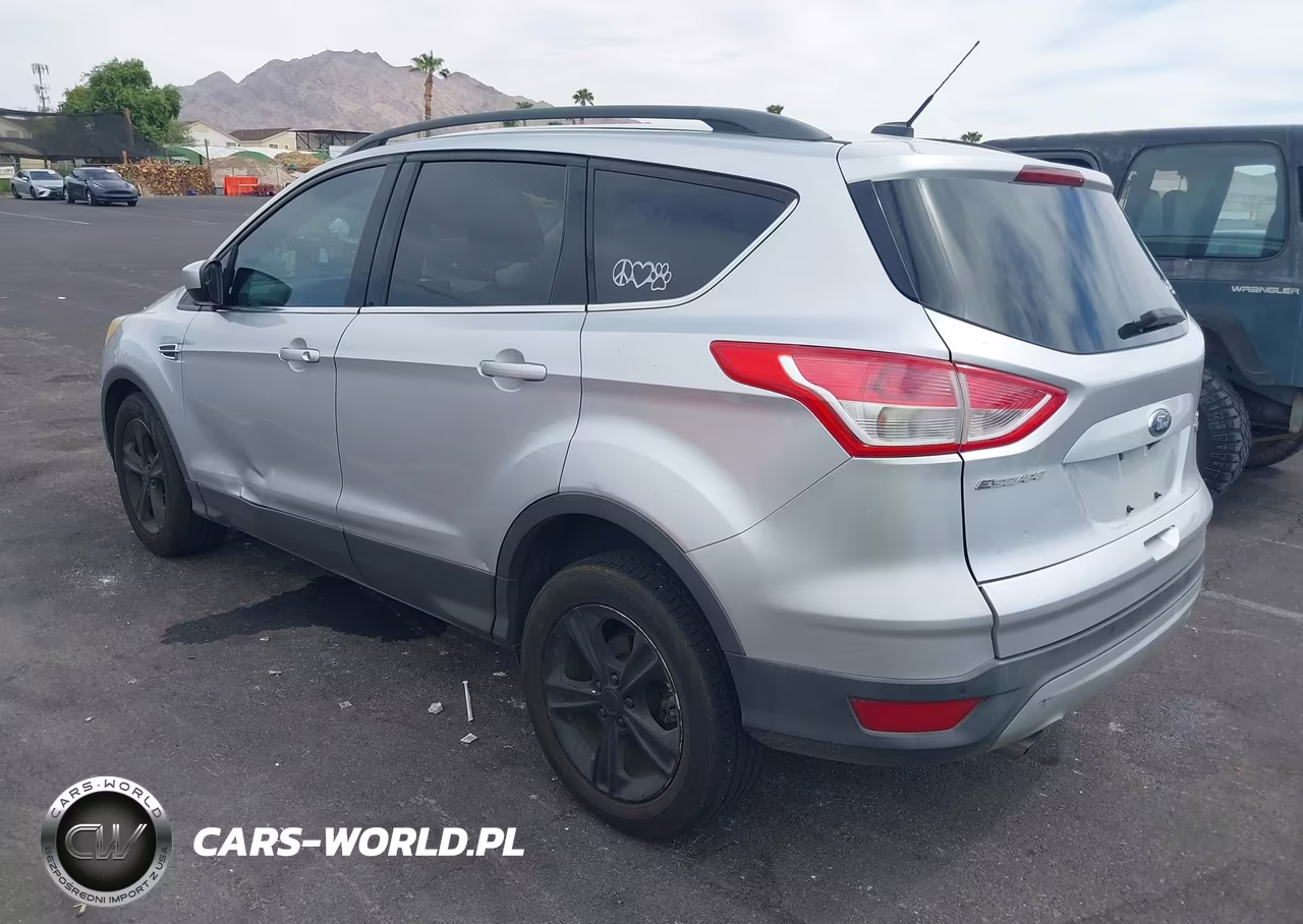 2015 Ford Escape Se VIN:1FMCU0GX3FUB86084 - 3