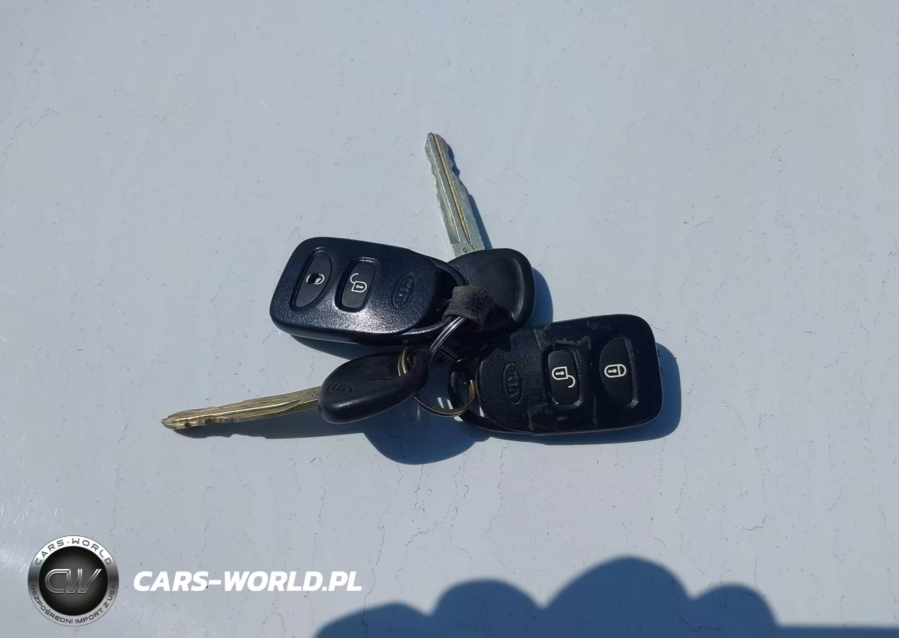 2008 Kia Spectra5 Sx VIN:KNAFE162285022314 - 11