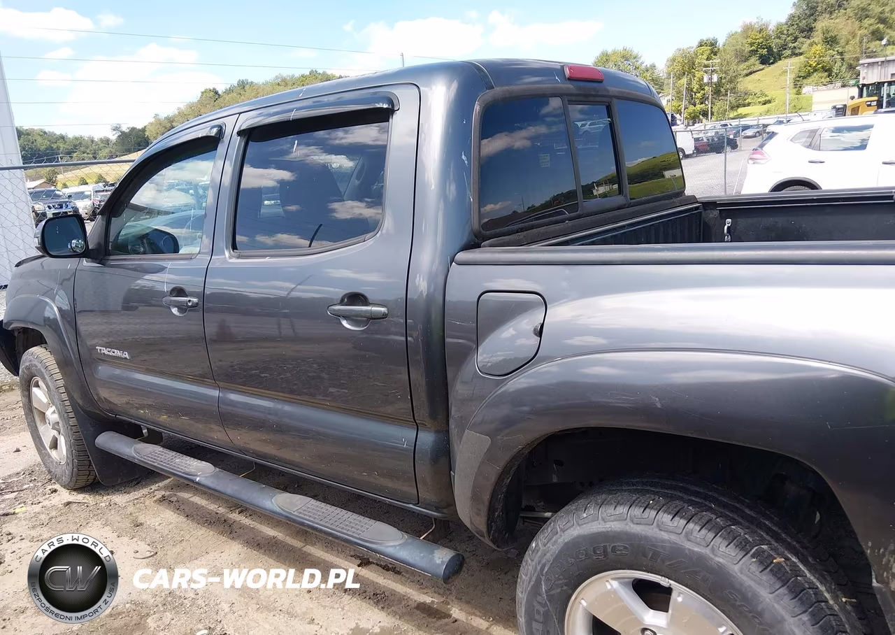 2014 Toyota Tacoma Prerunner V6 VIN:3TMJU4GN1EM169045 - 15