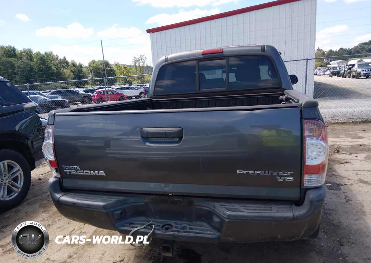 2014 Toyota Tacoma Prerunner V6 VIN:3TMJU4GN1EM169045 - 17